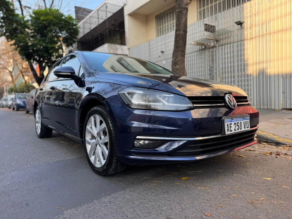 Volkswagen Golf Highline — foto 10